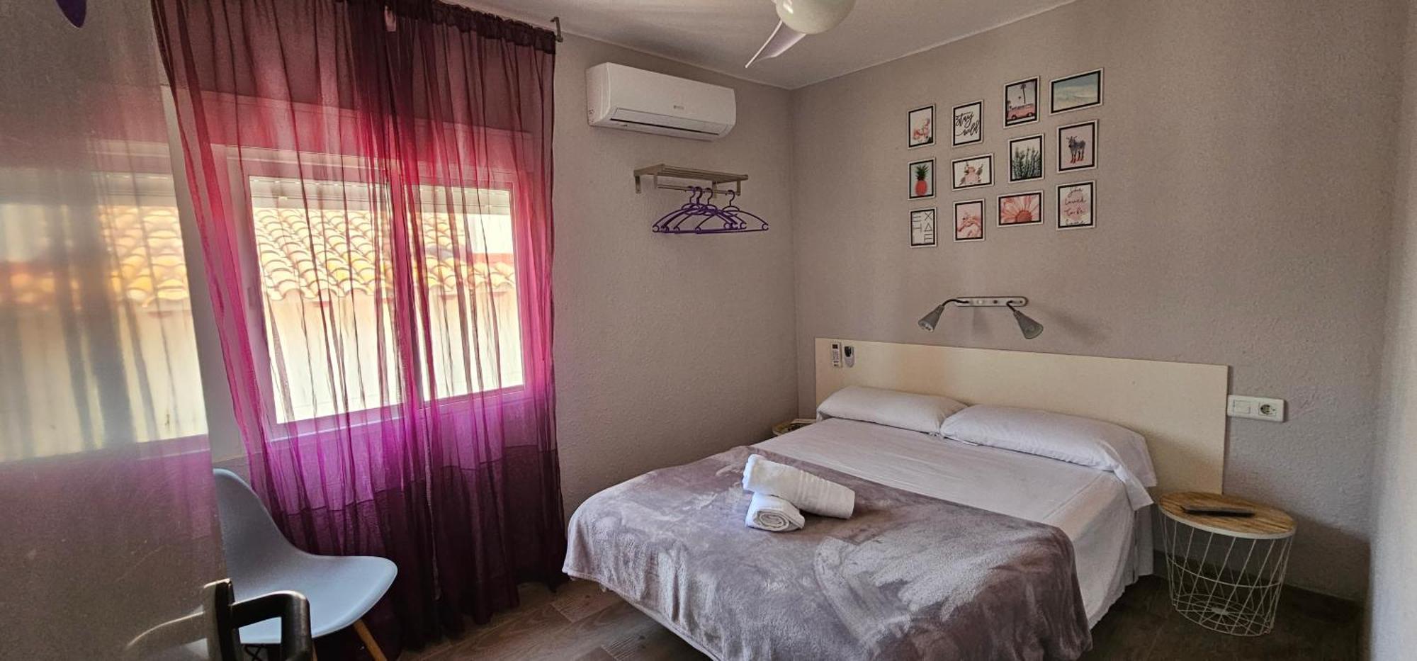 Hostal La Cabana Салоу Экстерьер фото